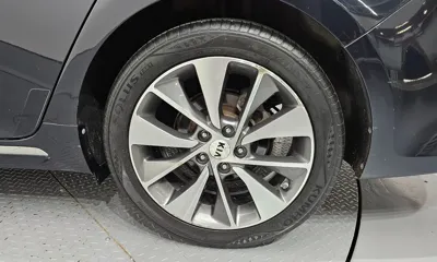 Kia K5 2016, 152531 км, за 2974.62 USD