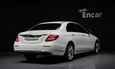 Mercedes-Benz E-Class 2018, 172284 км, за 12030.68 USD