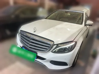 Mercedes-Benz C-Class · 2015 год