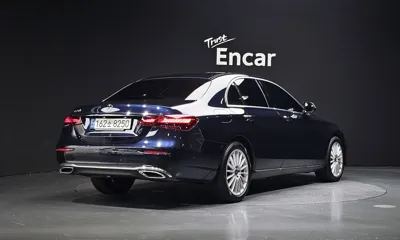 Mercedes-Benz E-Class 2022, 43984 км, за 24697.84 USD