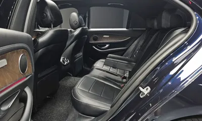 Mercedes-Benz E-Class 2022, 43984 км, за 24697.84 USD - фото 12