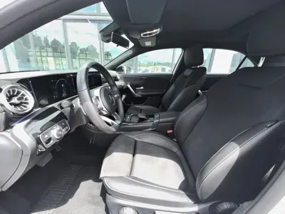 Mercedes-Benz A-Class 2019, 44000 км, за 12589.14 USD