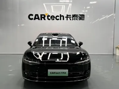 享界 享界S9T 2025, 4600 км, за 42315.91 USD