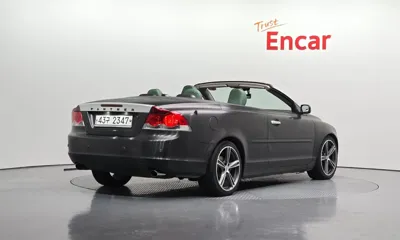 Volvo C70 2007, 89913 км, за 5720.6 USD