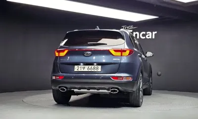 Kia Sportage 2016, 178408 км, за 5785.61 USD