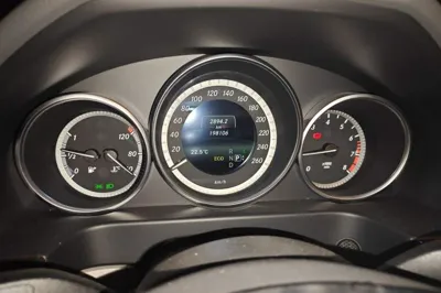 Mercedes-Benz E-Class 2015, 198100 км, за 10994 USD - фото 9