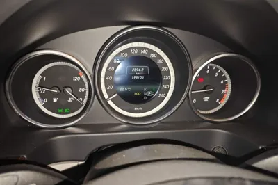 Mercedes-Benz E-Class 2015, 198100 км, за 10994 USD - фото 10