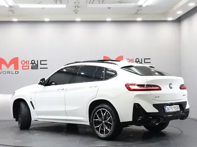 BMW X4 2024, 10955 км, за 40238.94 USD