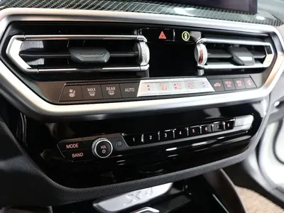 BMW X4 2024, 10955 км, за 40238.94 USD - фото 20