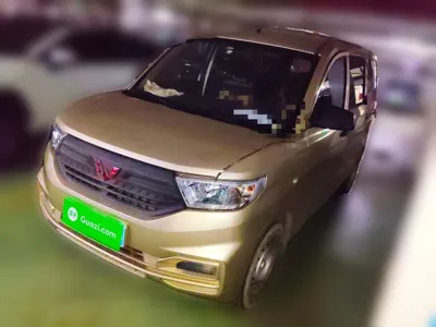 Wuling Hongguang V · 2022 год