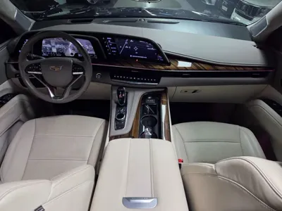 Cadillac Escalade 2023, 59000 км, за 52762.24 USD - фото 7