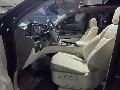Cadillac Escalade 2023, 59000 км, за 52762.24 USD - фото 8