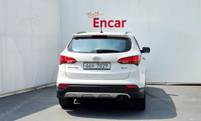 Hyundai Santafe 2014, 143980 км, за 5146.58 USD