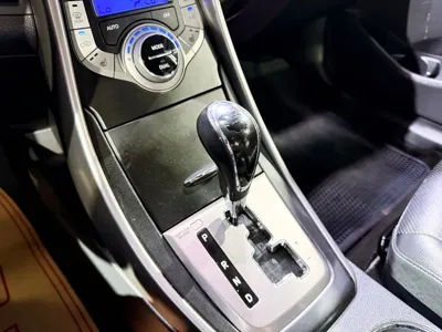 Hyundai Avante 2014, 181123 км, за 1850.87 USD - фото 11