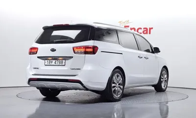 Kia Canival 2016, 85815 км, за 10510.32 USD