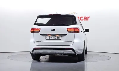 Kia Canival 2016, 85815 км, за 10510.32 USD
