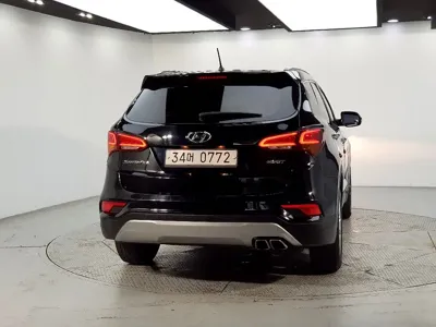 Hyundai Santafe 2016, 187596 км, за 5081.44 USD