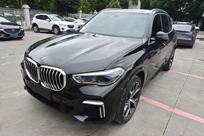 BMW X5 · 2022 год