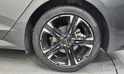 Kia K5 2023, 52925 км, за 17275.35 USD