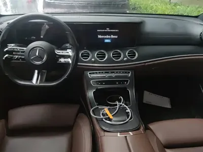 Mercedes-Benz E-Class 2021, 58200 км, за 28331.35 USD - фото 12