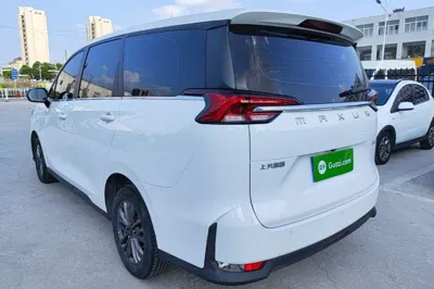SAIC MAXUS G50 2022, 39000 км, за 10630 USD