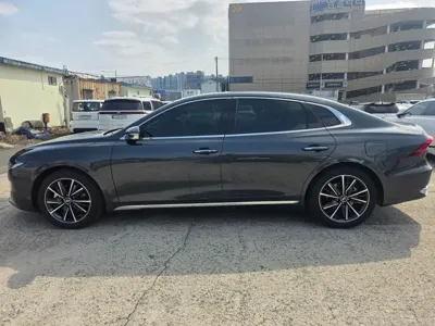 Hyundai Grandeur 2021, 34232 км, за 18511.23 USD