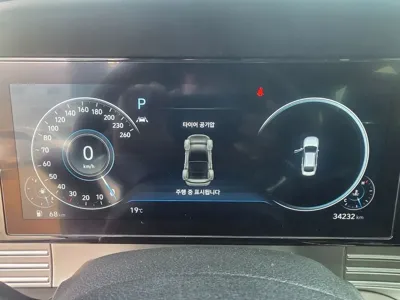 Hyundai Grandeur 2021, 34232 км, за 18511.23 USD - фото 9
