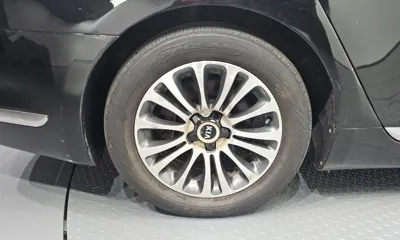 Kia K9 2013, 295872 км, за 5529.54 USD