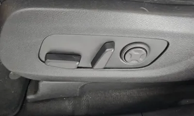 Kia Canival 2023, 99477 км, за 16113.39 USD - фото 39