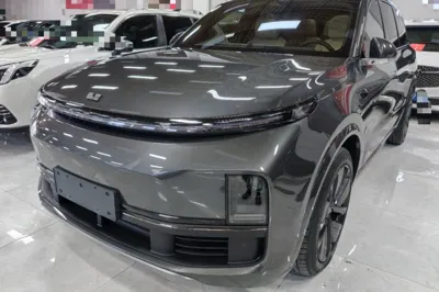 Li Auto L9 · 2022 год