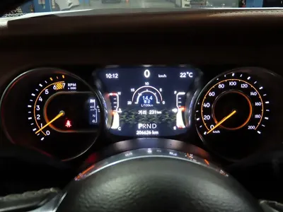 Jeep Wrangler 2019, 206620 км, за 15426.02 USD - фото 8