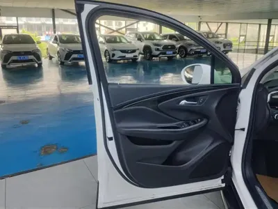 Buick Envision Plus 2018, 99100 км, за 8210.55 USD - фото 7