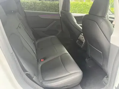 Tesla Model Y 2025, 26000 км, за 30809.72 USD - фото 7