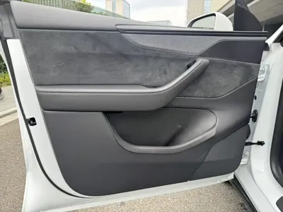 Tesla Model Y 2025, 26000 км, за 30809.72 USD - фото 13