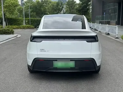 Tesla Model Y 2025, 26000 км, за 30809.72 USD - фото 16