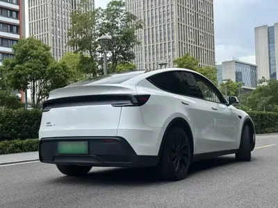 Tesla Model Y 2025, 26000 км, за 30809.72 USD - фото 17