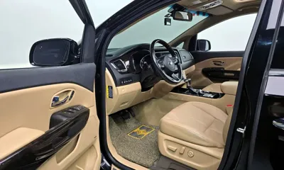 Kia Canival 2019, 140743 км, за 12025.11 USD - фото 11