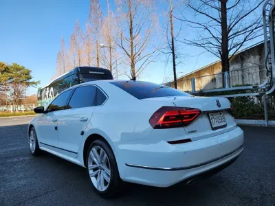 Volkswagen Passat 2018, 175000 км, за 4620.57 USD