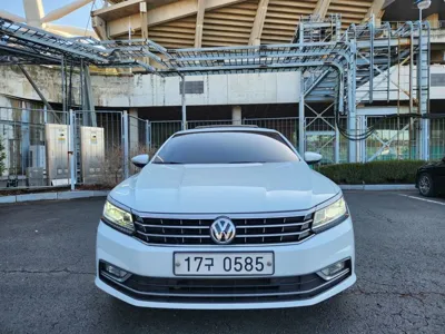 Volkswagen Passat 2018, 175000 км, за 4620.57 USD
