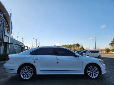 Volkswagen Passat 2018, 175000 км, за 4620.57 USD - фото 7