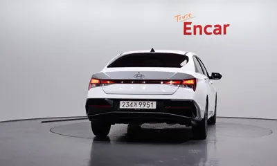 Hyundai Avante 2024, 83549 км, за 10906.94 USD