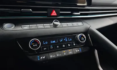 Hyundai Avante 2024, 83549 км, за 10831.04 USD - фото 29