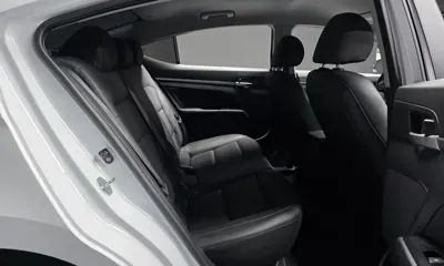 Hyundai Avante 2019, 73458 км, за 8400.07 USD - фото 12