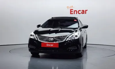 Hyundai Grandeur 2015, 191629 км, за 3774.83 USD