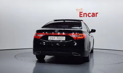 Hyundai Grandeur 2015, 191629 км, за 3774.83 USD