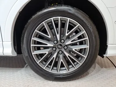 Audi Q3 2026, 389 км, за 31836.68 USD