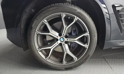 BMW X5 2025, 4698 км, за 89123.16 USD