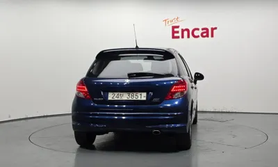 Peugeot 207 2011, 58915 км, за 2582.78 USD