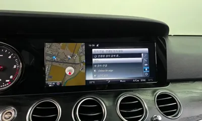 Mercedes-Benz E-Class 2017, 117603 км, за 12286.29 USD - фото 13