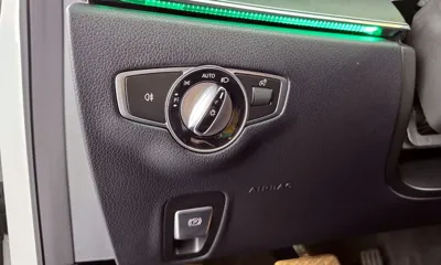Mercedes-Benz E-Class 2017, 117603 км, за 12286.29 USD - фото 20